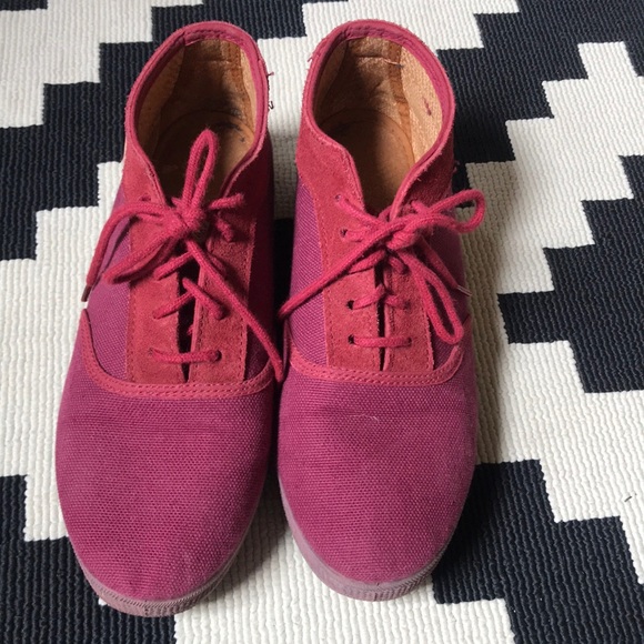 Maians Shoes - Maians red wedge tennis shoes